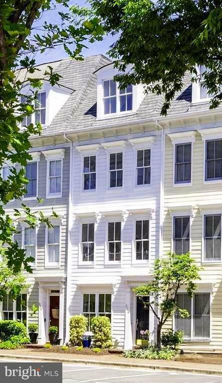 Property Photo:  312 S Payne Street  VA 22314 