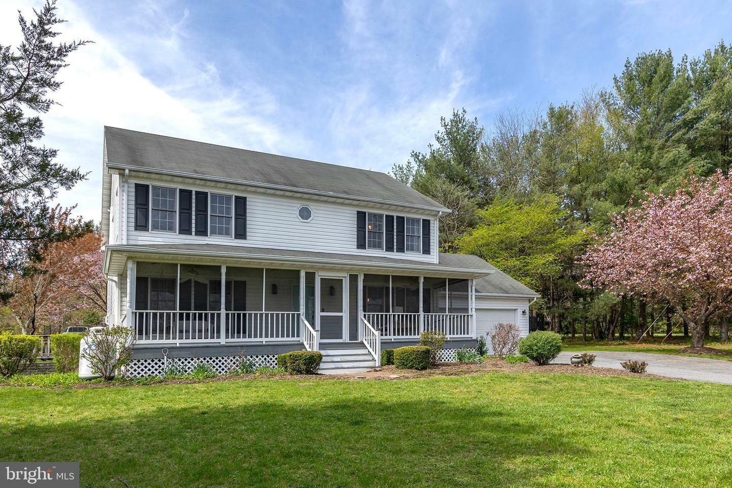 Property Photo: 260 High Banks Road VA 22656