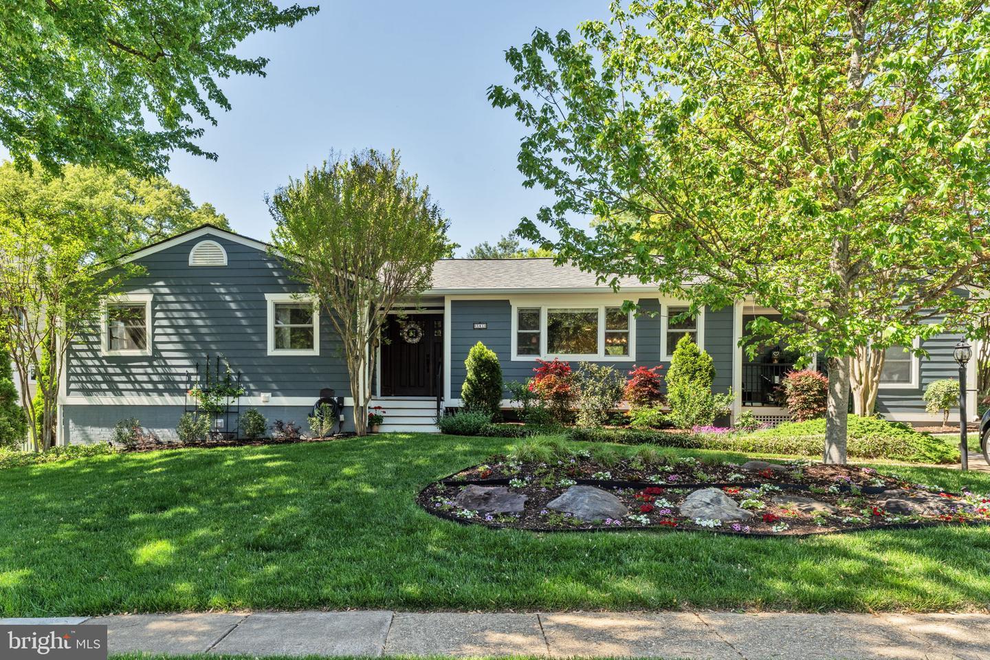 Property Photo:  501 Ridge Road SW  VA 22180 