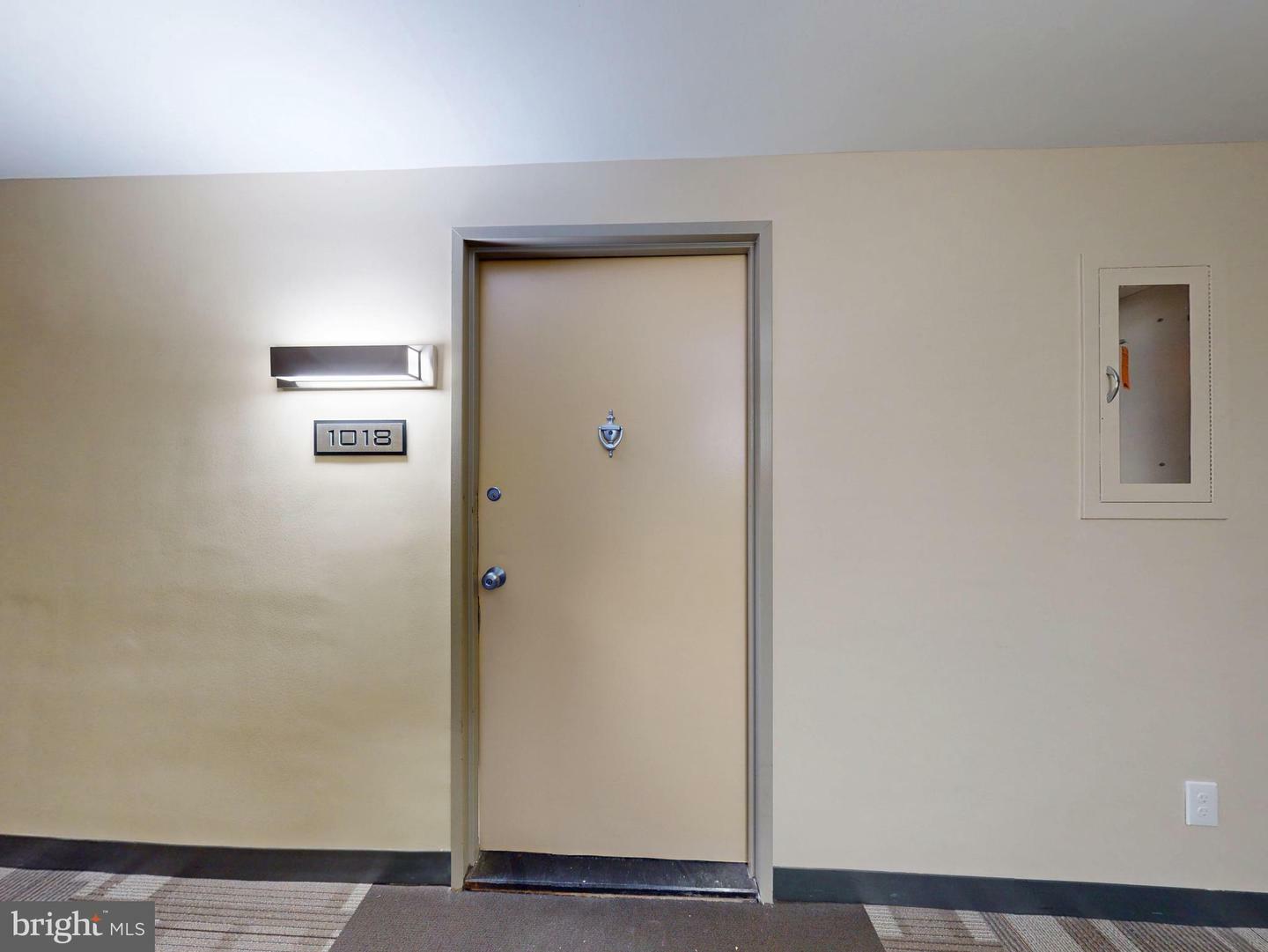 Property Photo: 4600 Duke Street 1018 VA 22304