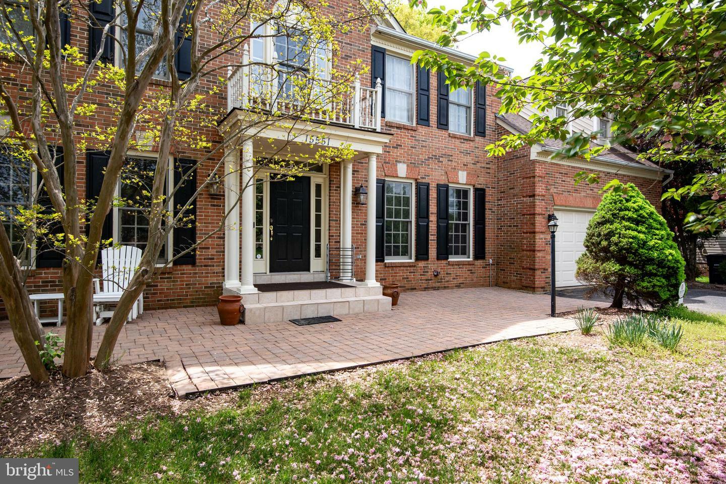 Property Photo: 15551 Smithfield Place VA 20120
