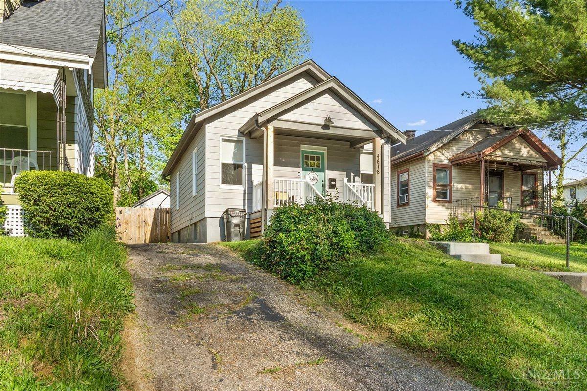 Property Photo: 4818 Ebersole Avenue OH 45227