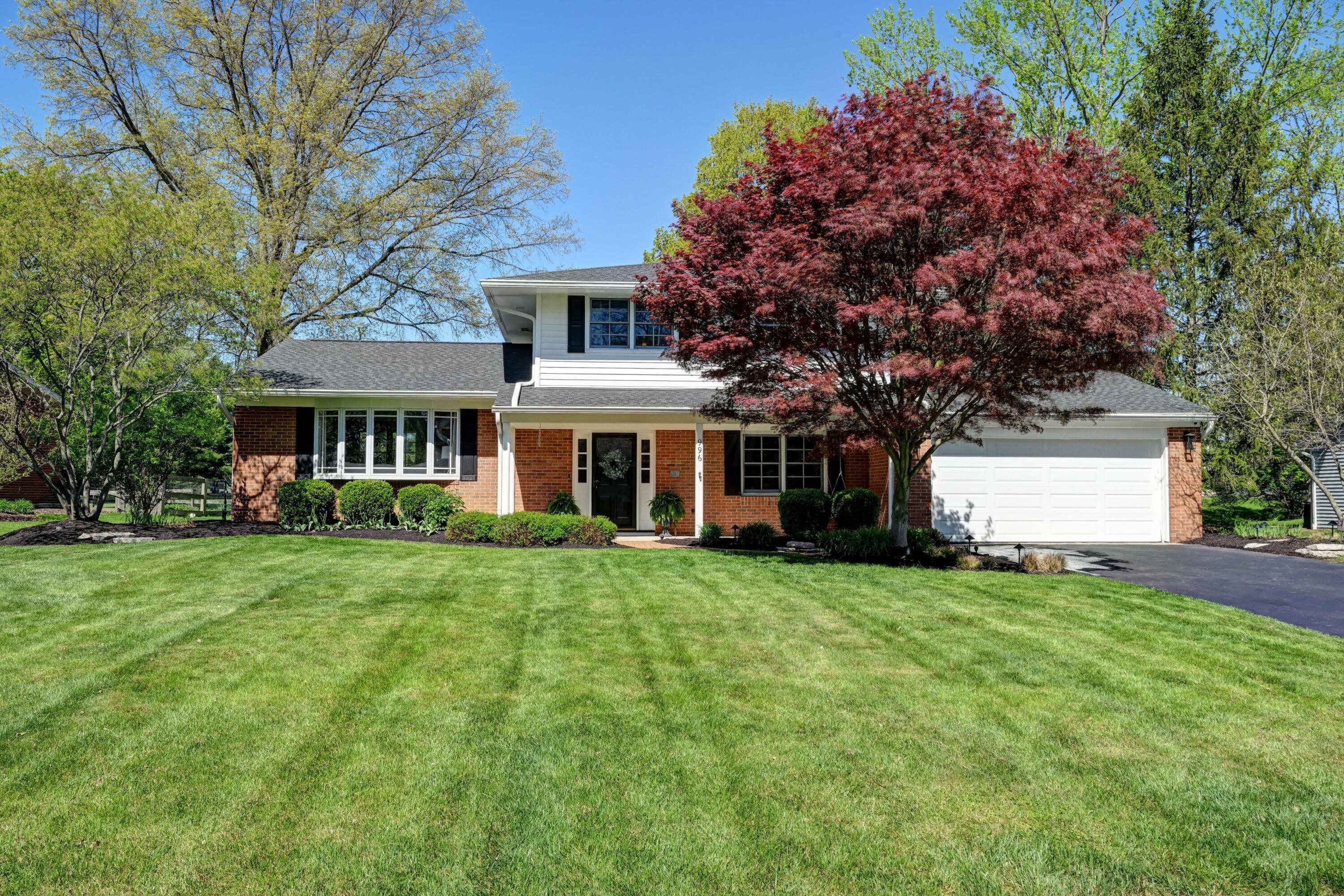 Property Photo:  996 Clubview S Boulevard  OH 43235 