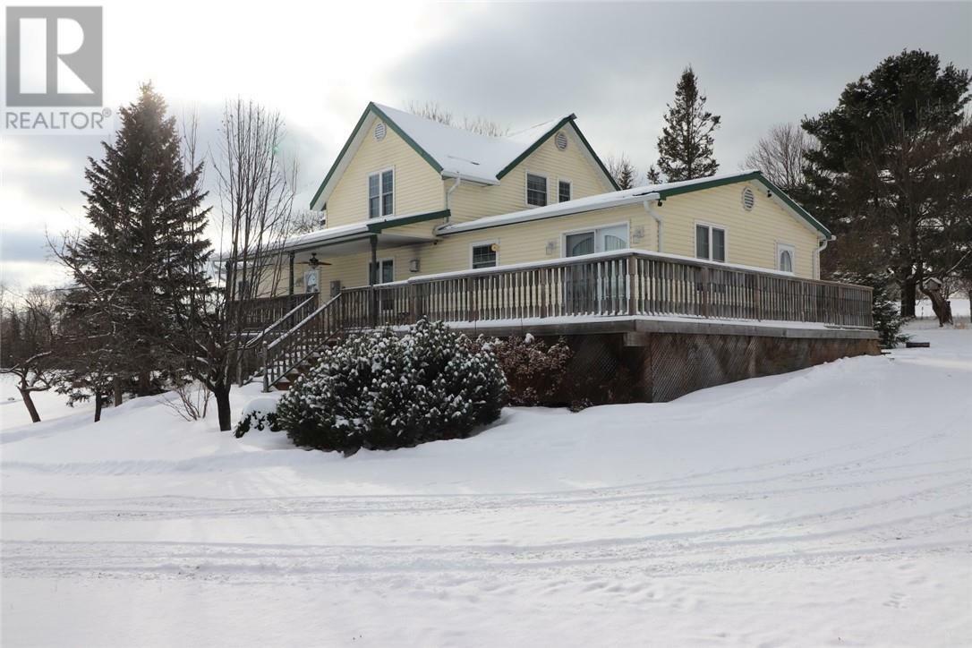 Property Photo: 63 Country Lane ON P0M 1L0