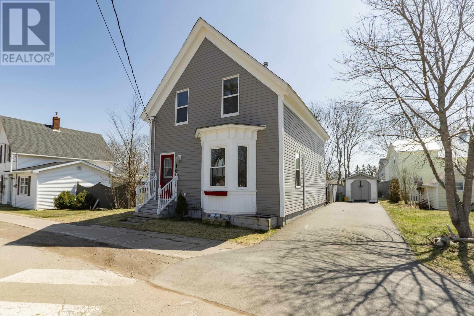 Property Photo: 100 Queen Street NS B0M 1S0