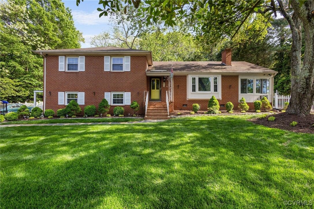 Property Photo:  9911 Oldfield Drive  VA 23235 