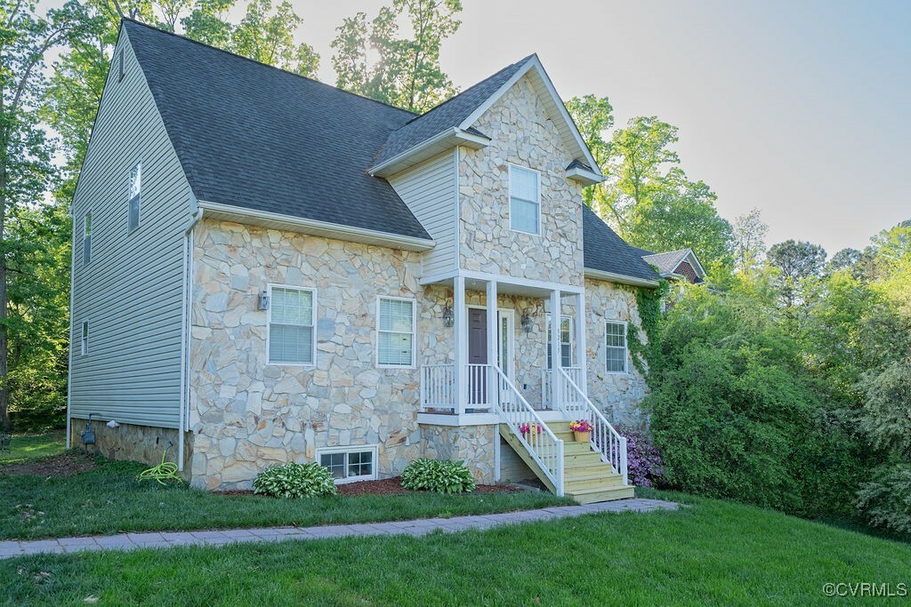 Property Photo: 9215 Huntington Woods Drive VA 23116