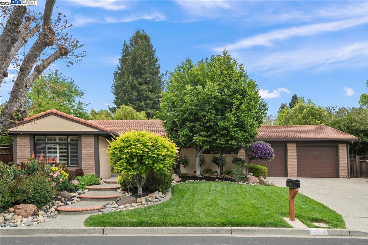 112 Baldwin Dr  Danville CA 94526 photo