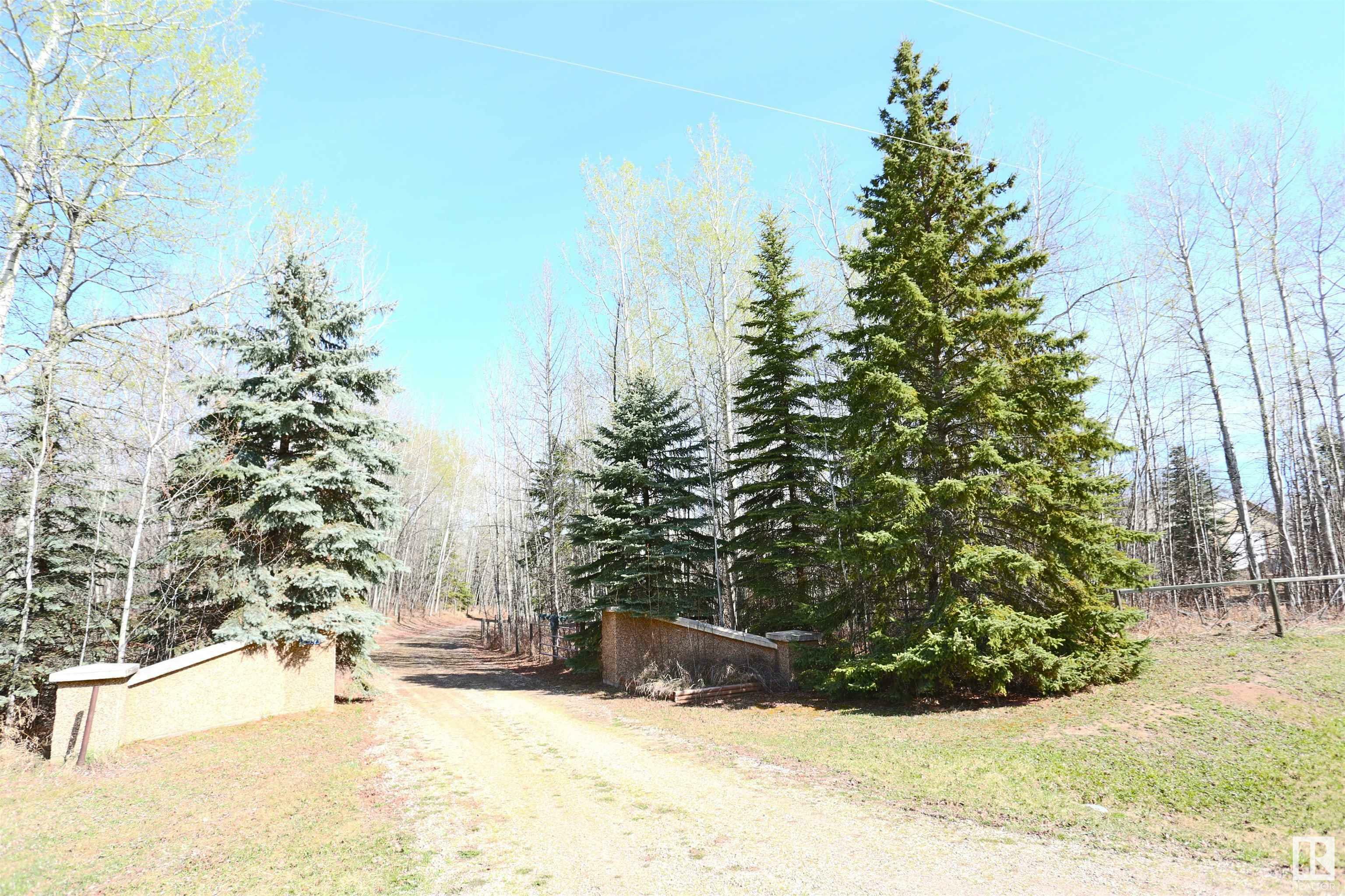 Property Photo: 53510 Hwy 43 149 AB T7Z 1V0