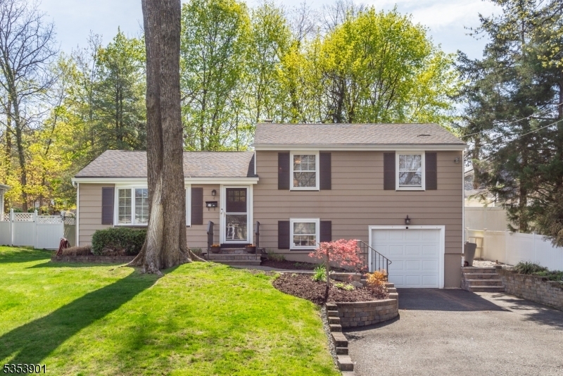 4 Woodlawn Ter  Cedar Grove Twp. NJ 07009 photo