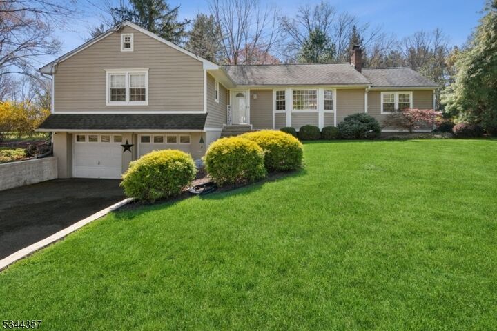 51 Frederick Pl  Morris Twp. NJ 07960 photo