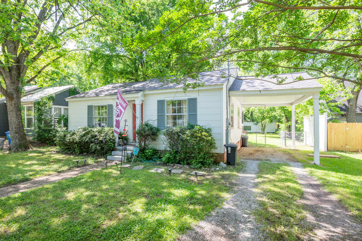 Property Photo: 409 White Drive MS 39759