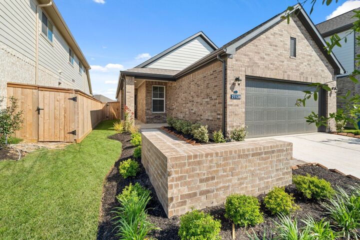Property Photo:  21138 Staked Plains Drive  TX 77433 