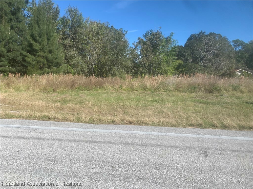 Property Photo: 523 County Road 731 FL 33960
