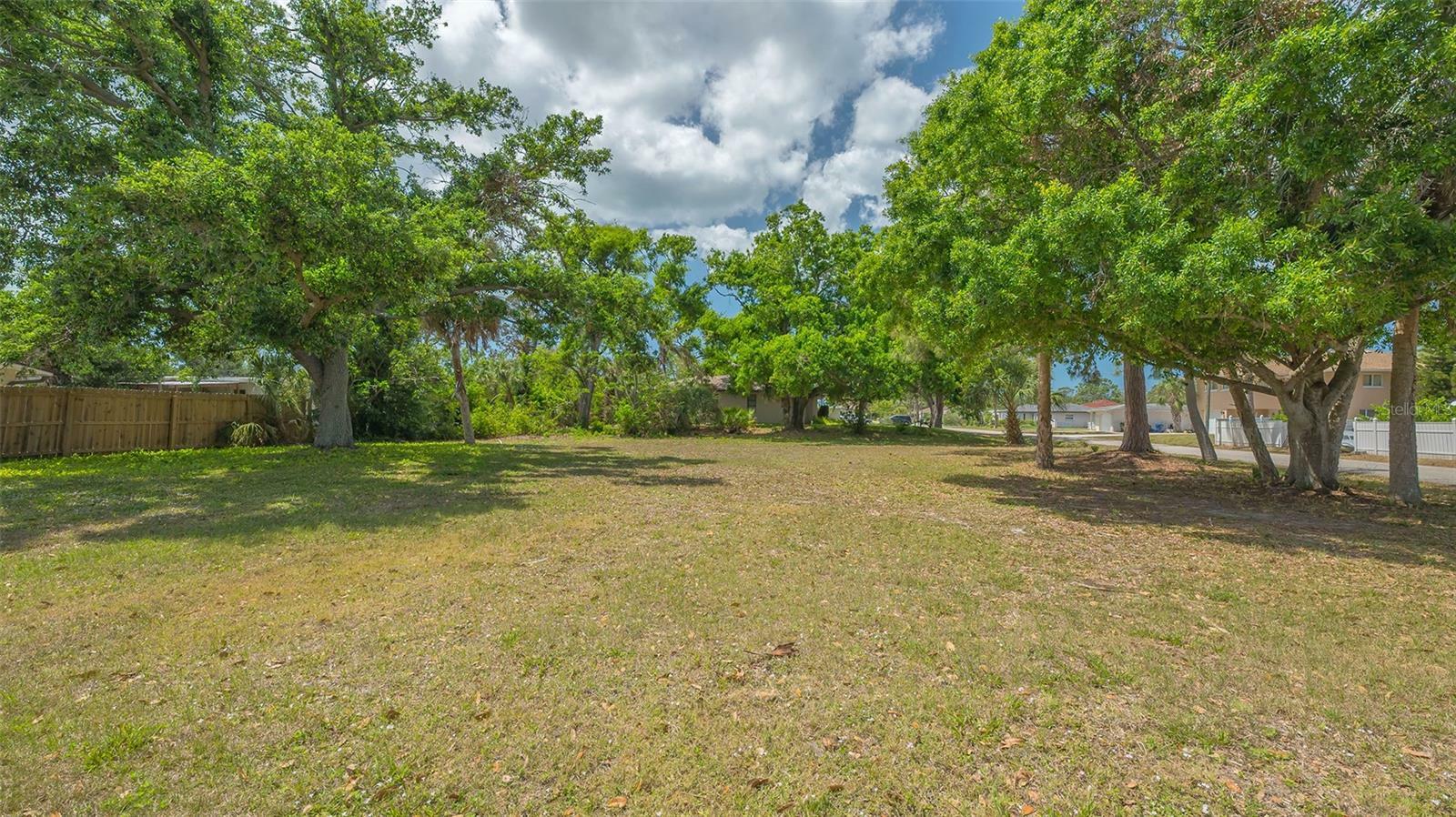 Property Photo: 275 Burke Road FL 34293