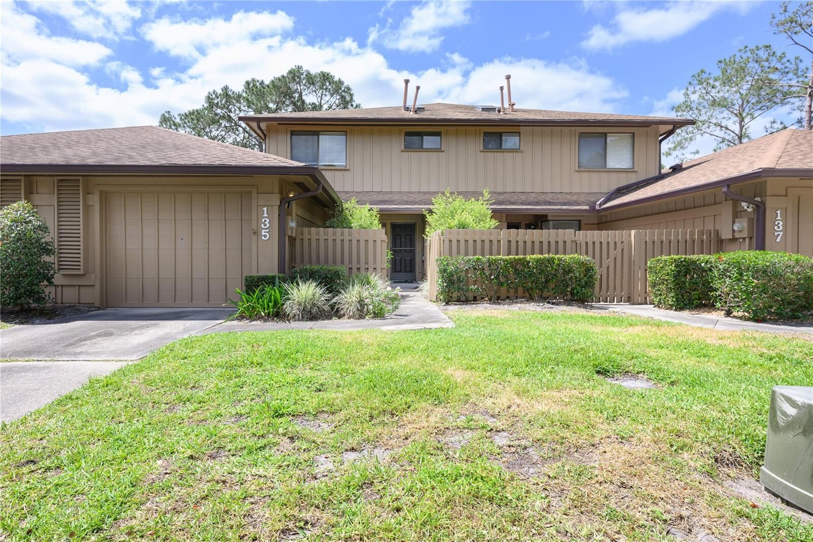 Property Photo: 135 Heron Bay Circle FL 32746