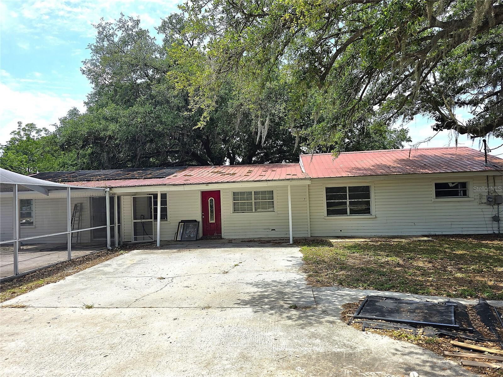 Property Photo:  5045 Swindell Road  FL 33810 