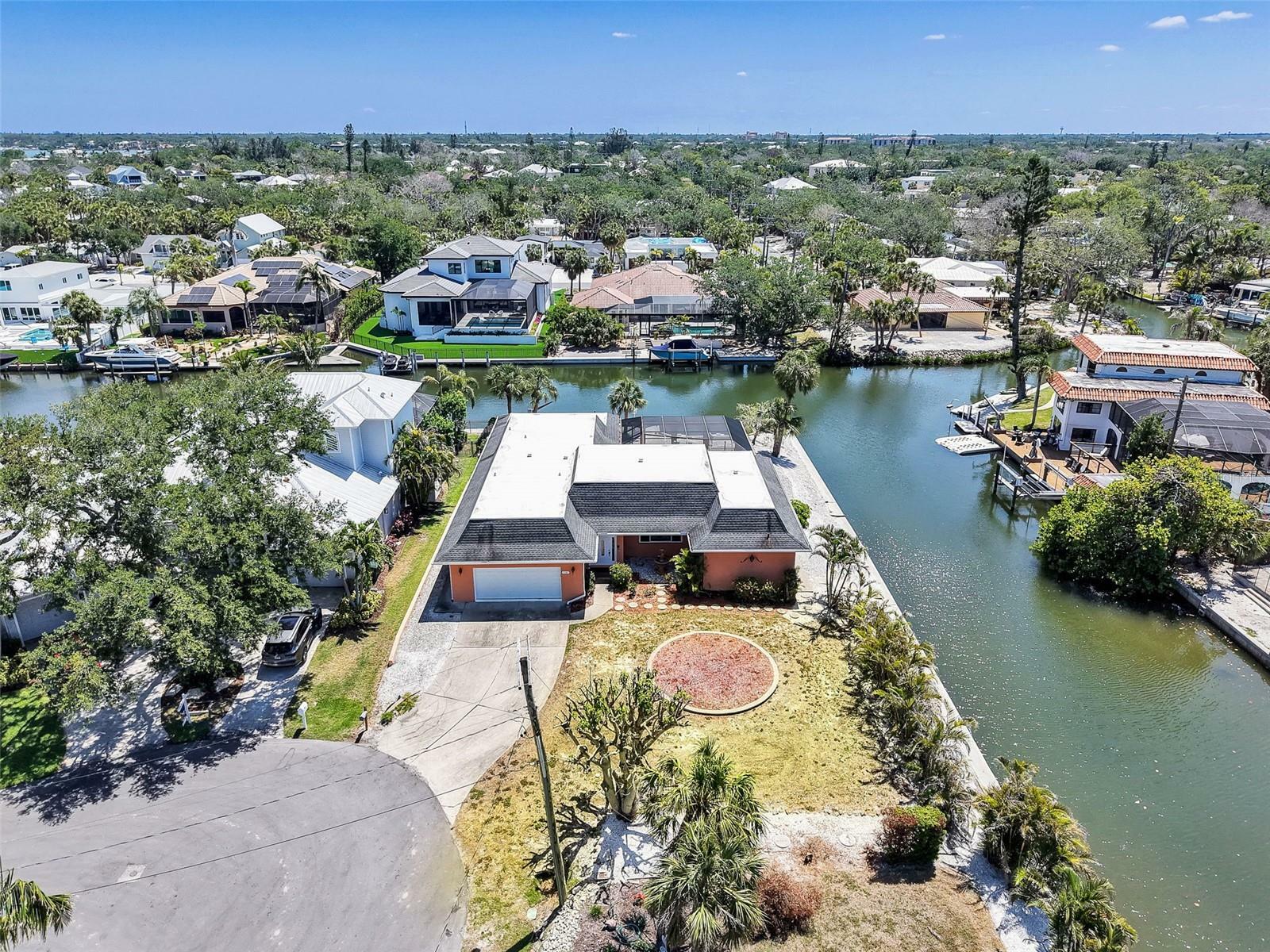 Property Photo: 5181 Sandy Shore Avenue FL 34242