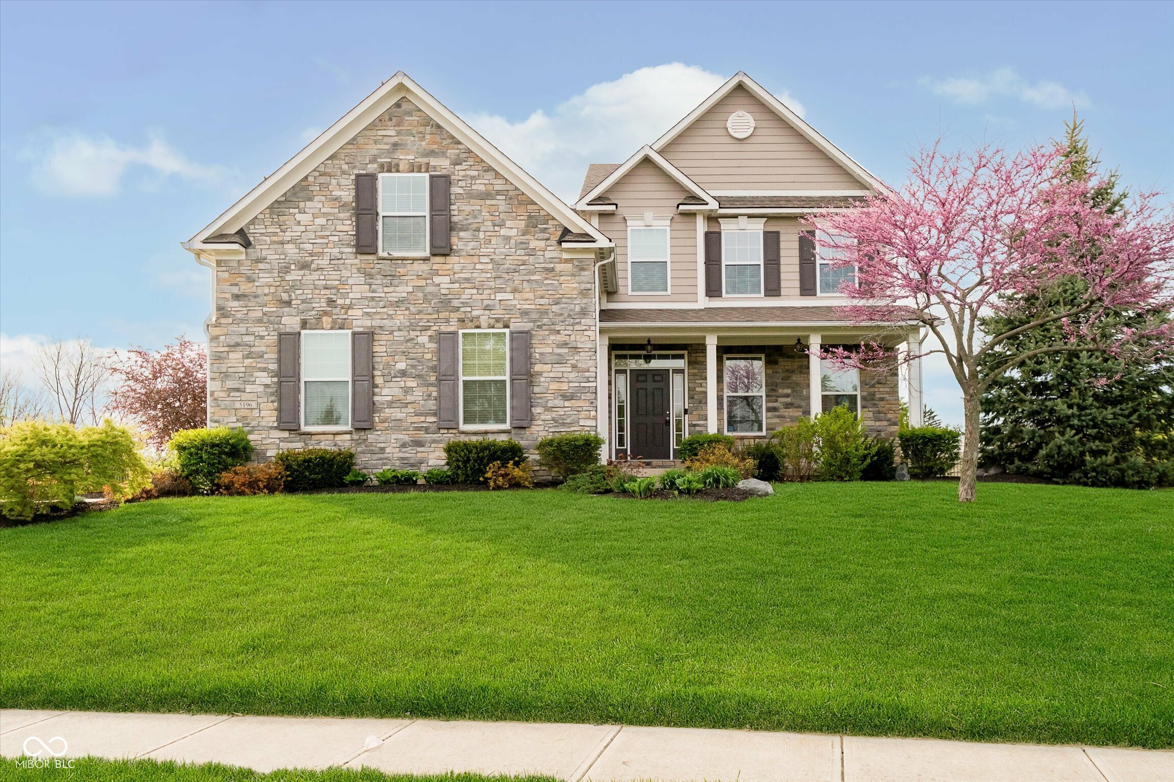 Property Photo: 5196 E County Road 100 S IN 46123