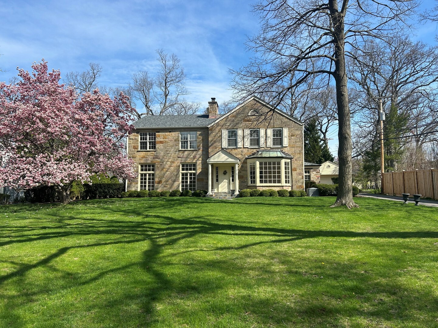 Property Photo:  360 Linden Avenue  IL 60045 