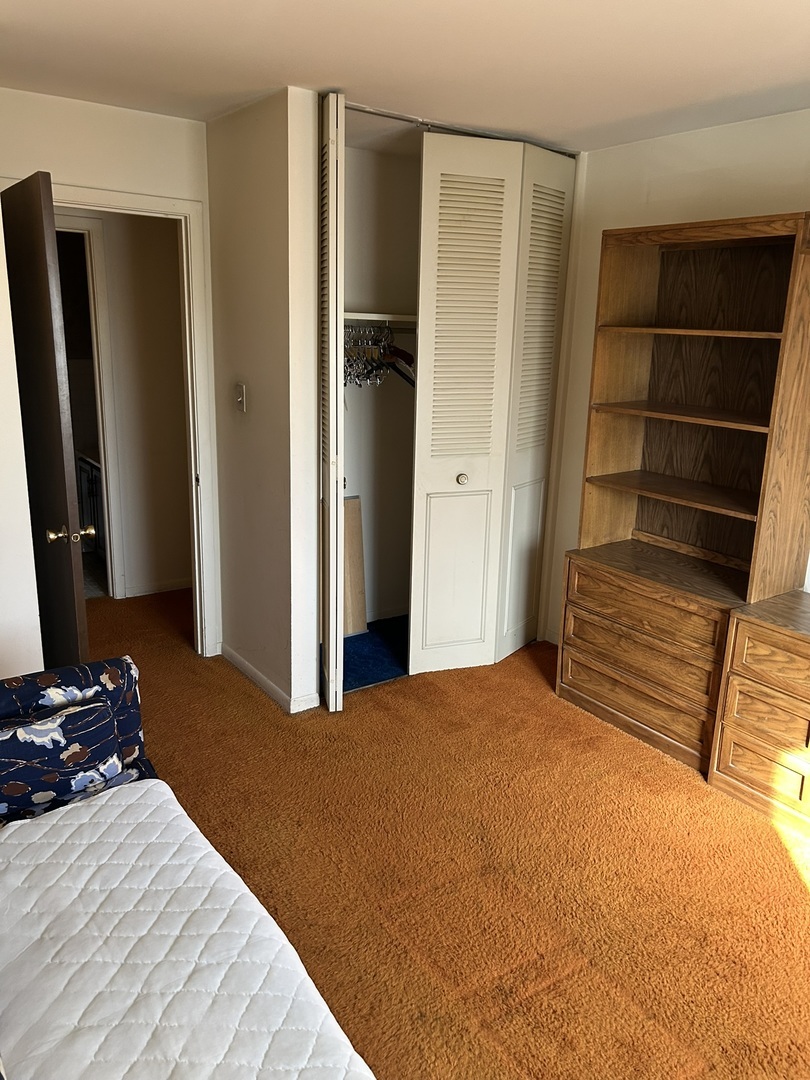 Property Photo: 433 S Lombard Avenue 34 IL 60302