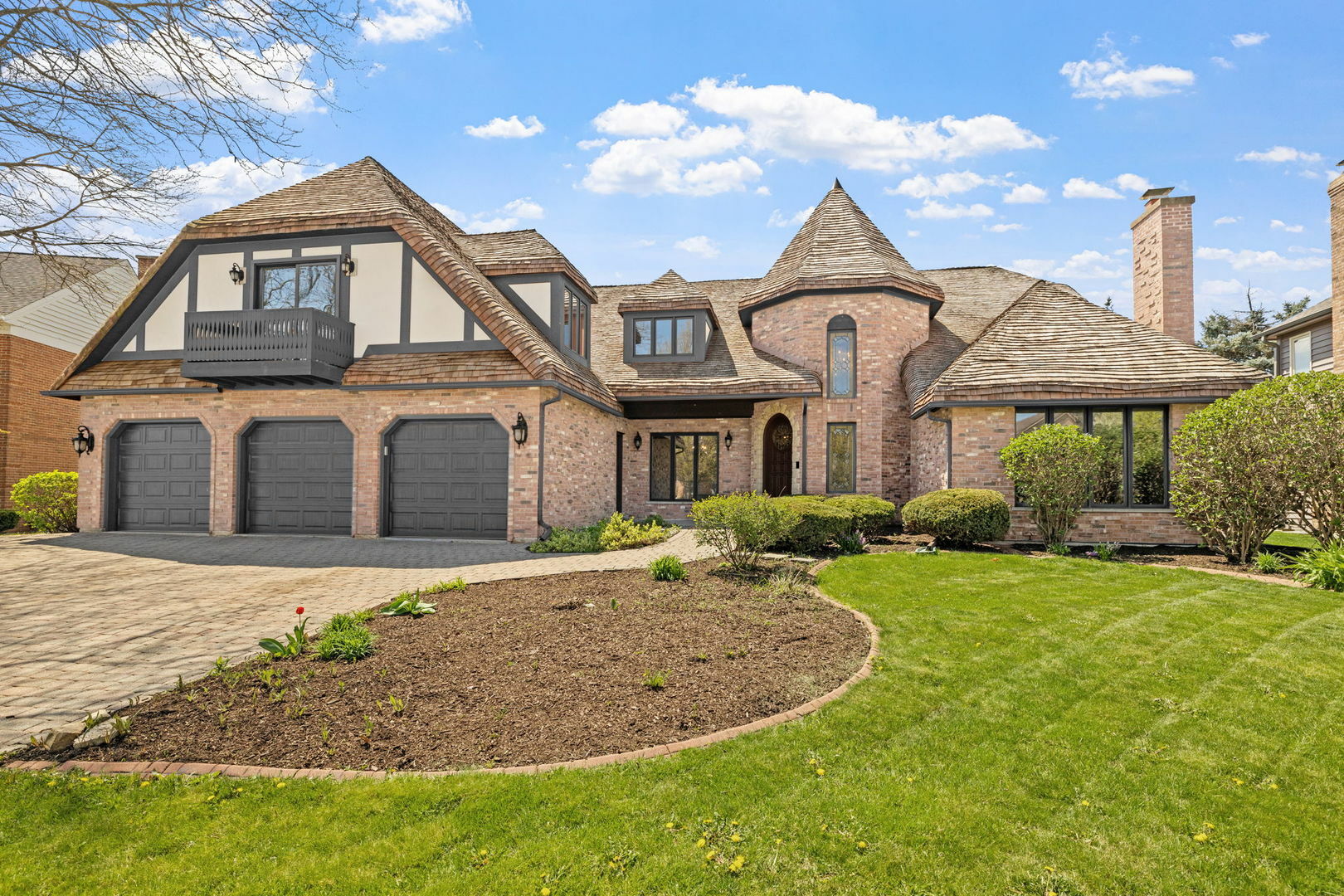 Property Photo: 3944 Paradise Canyon Court IL 60564