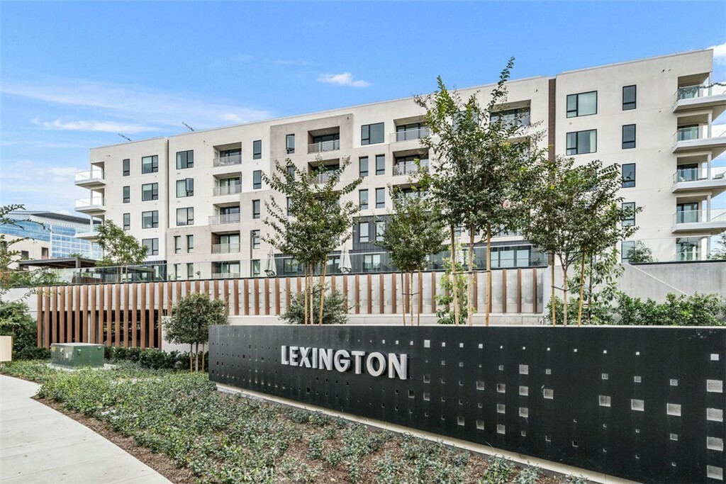 Property Photo: 1407 Rivington CA 92612
