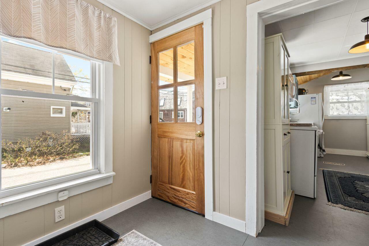 Property Photo: 15 Longwood Avenue ME 04064