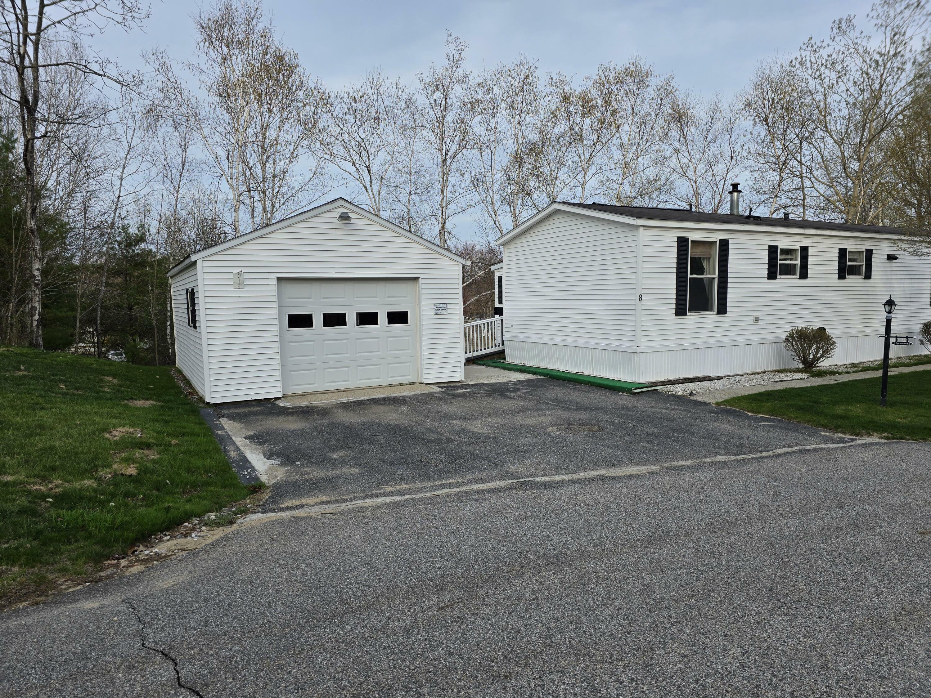 Property Photo: 8 Sycamore Drive ME 04268
