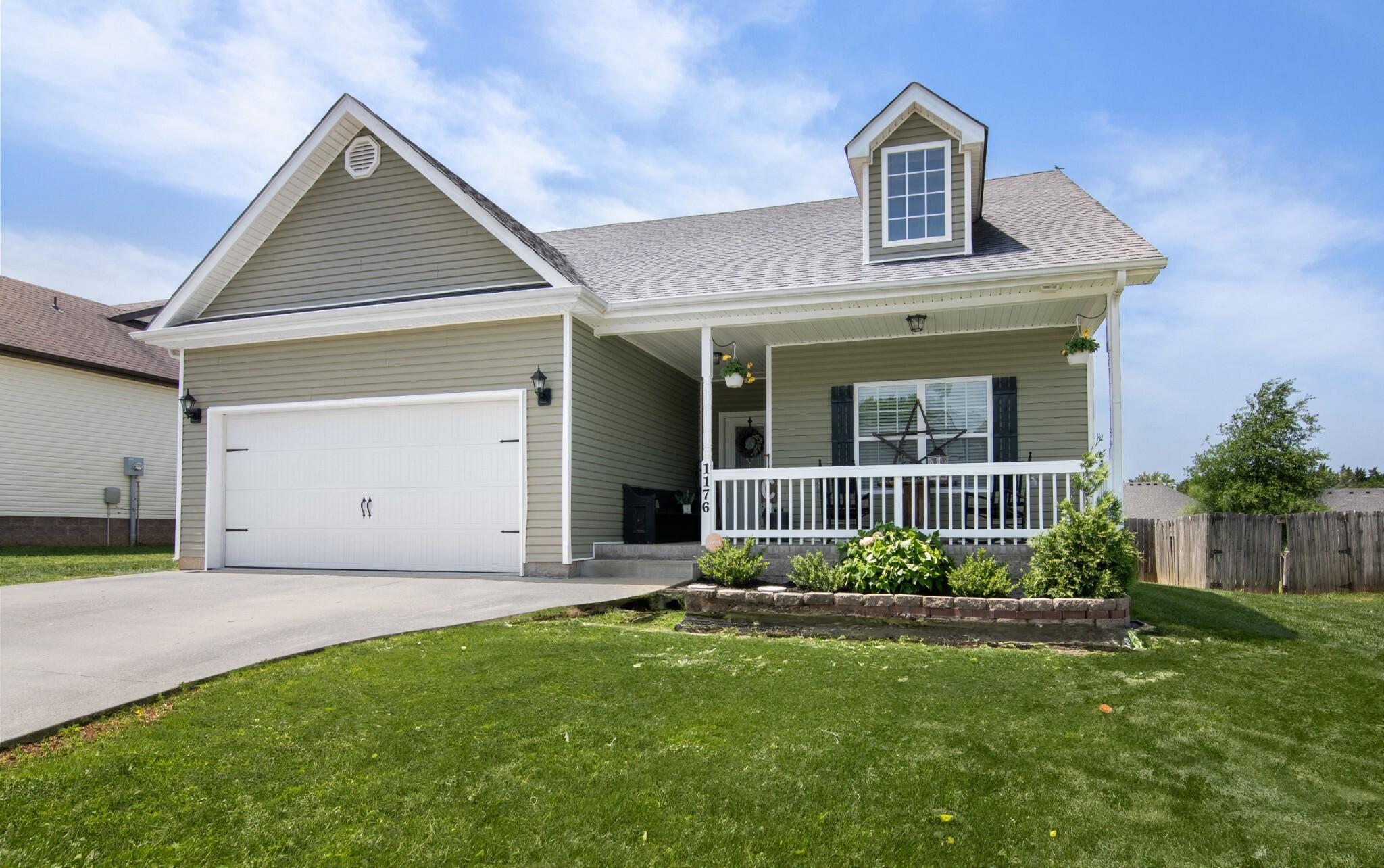 Property Photo:  1176 Meachem Dr  TN 37042 