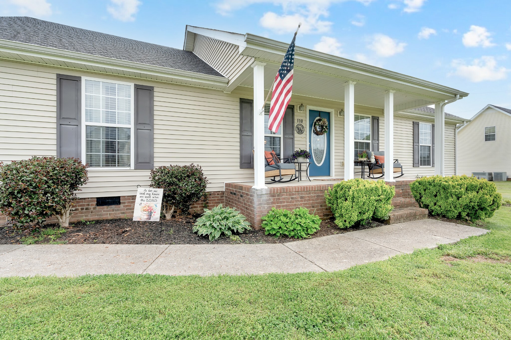 Property Photo: 110 Broomsage Cir TN 37180