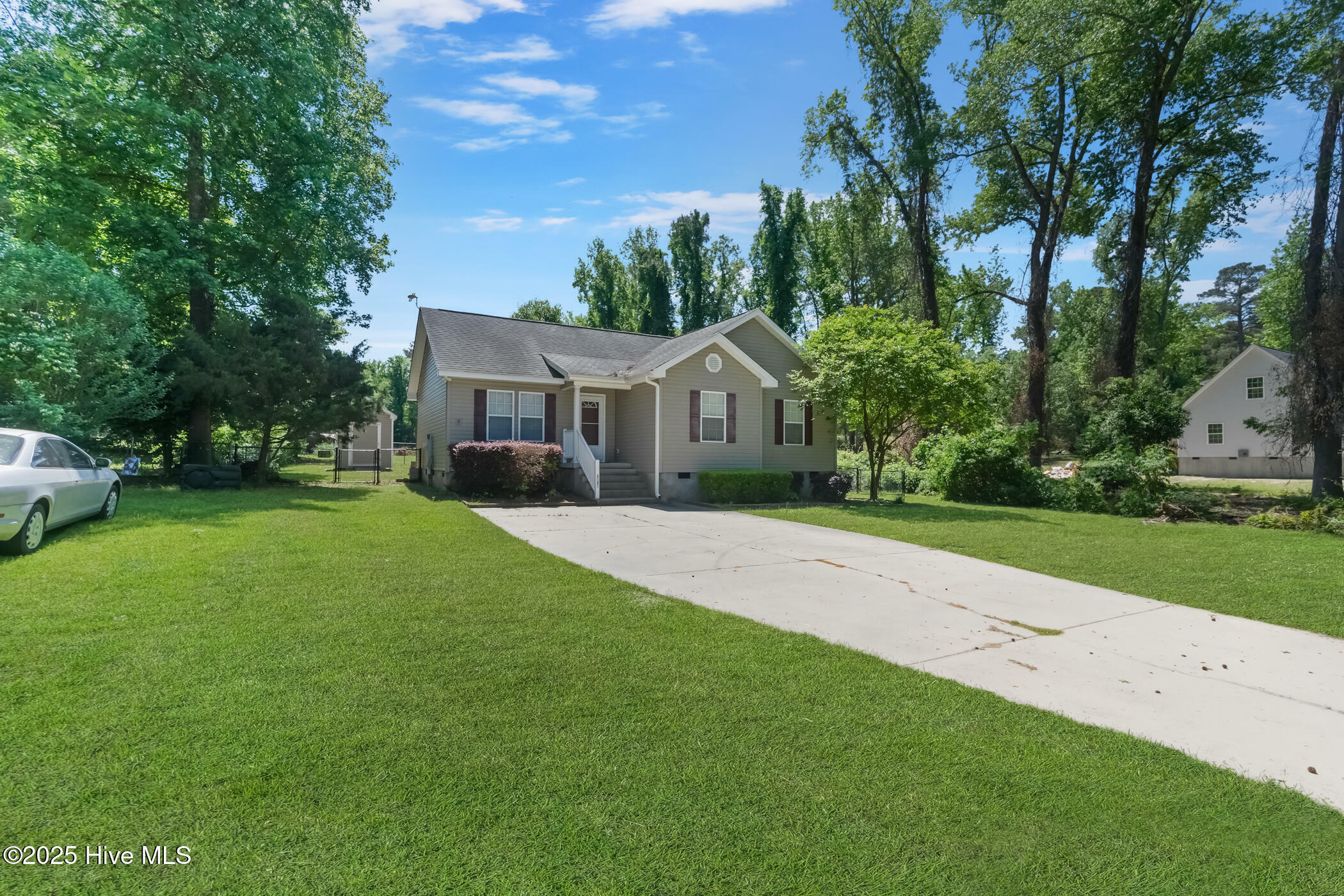 Property Photo: 1028 Richmond Road NC 28379