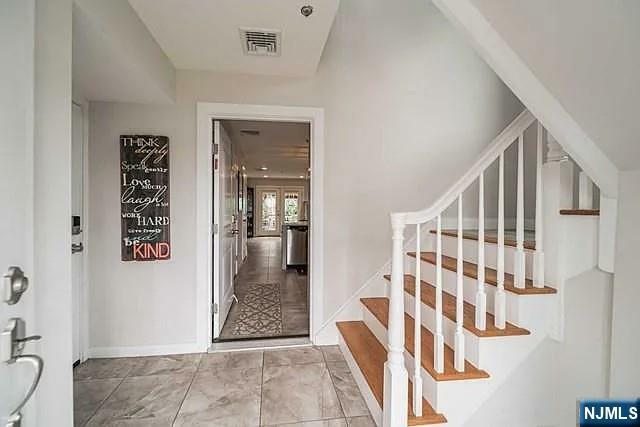 Property Photo:  17 Park Street 1  NJ 07109 