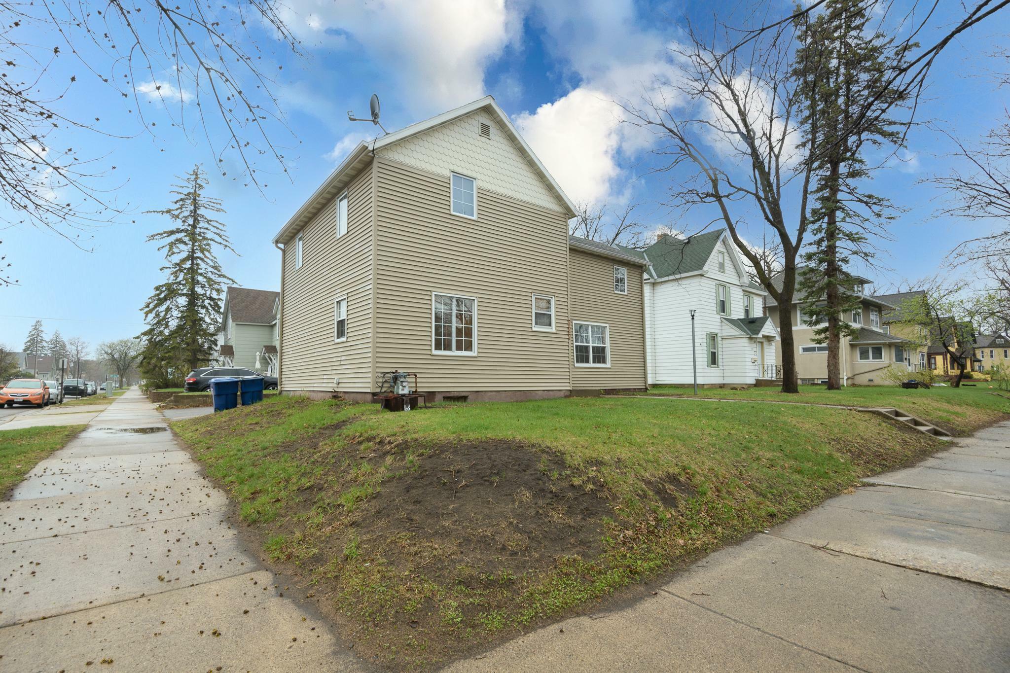 Property Photo: 727 6th Avenue S MN 56301