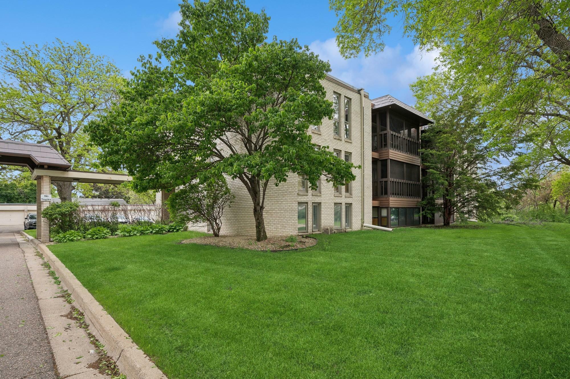 Property Photo: 6315 York Avenue S 203 MN 55435