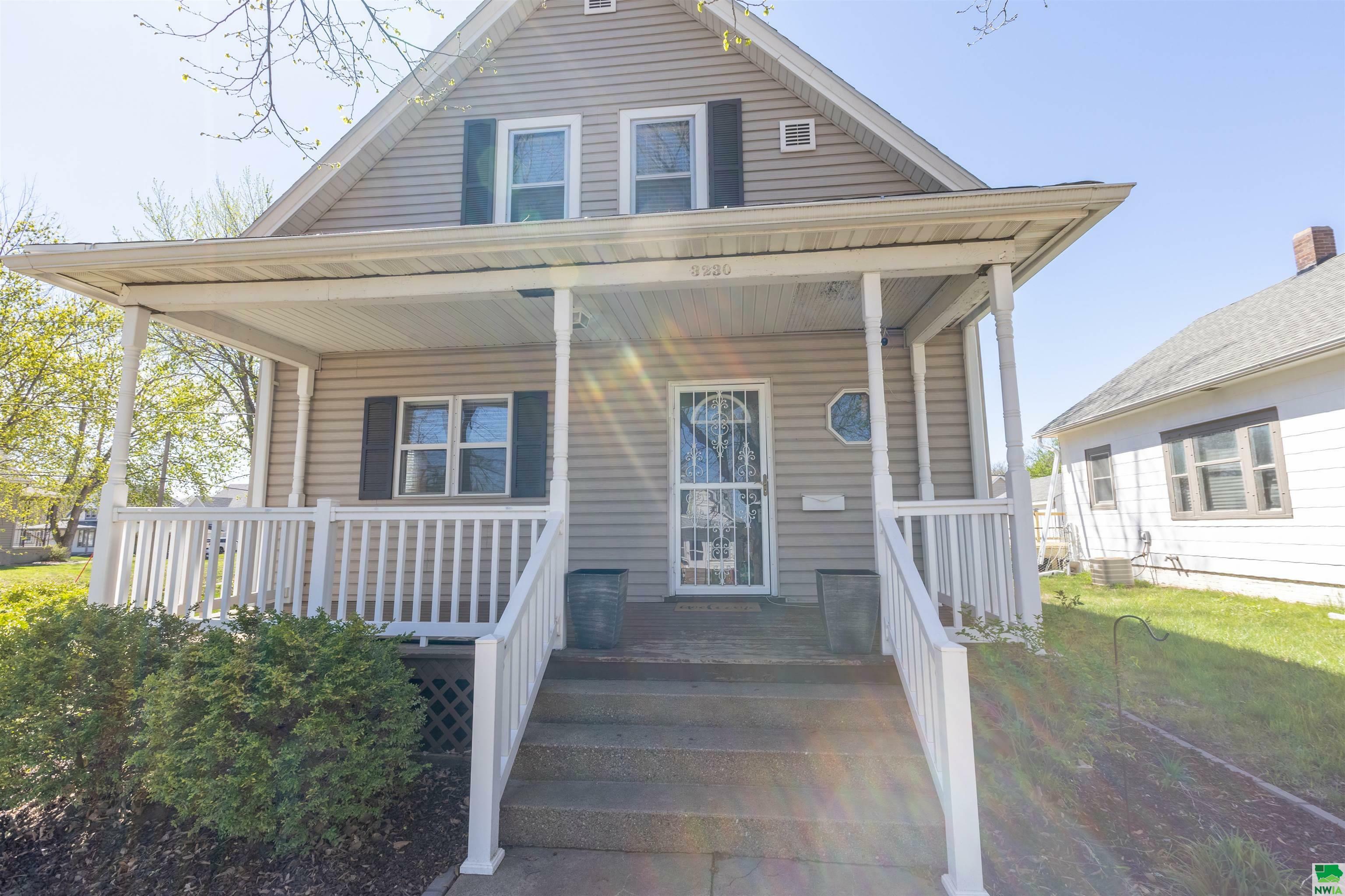 Property Photo: 3230 5th Avenue IA 51106