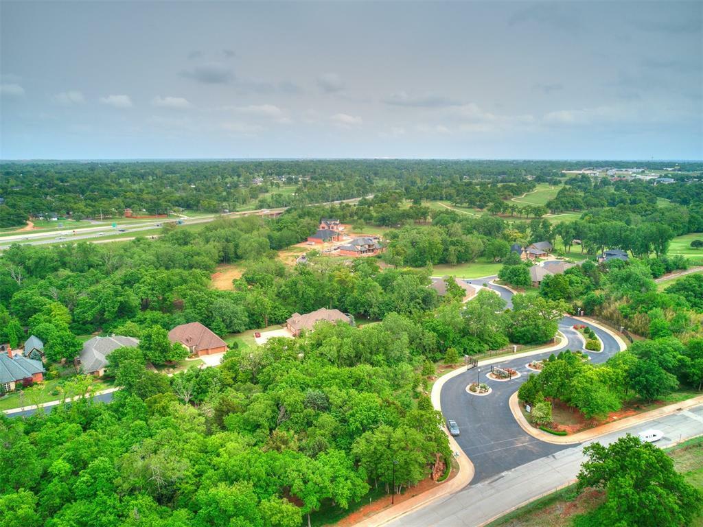 Property Photo: 4404 Redbud Circle OK 73111