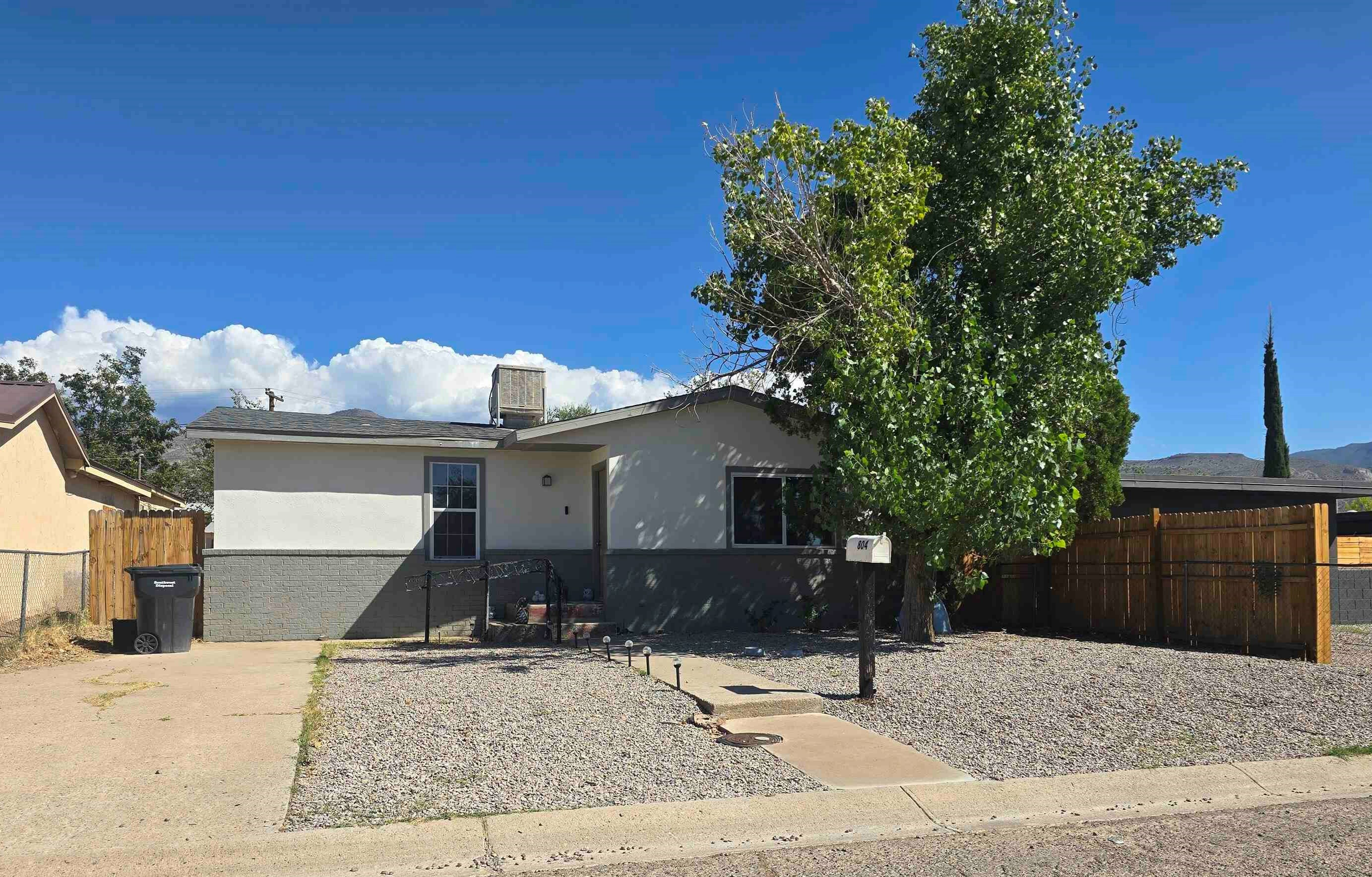 Property Photo:  804 Adams Ave  NM 88310 