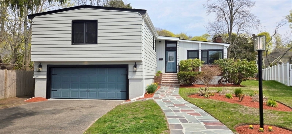 7 Robin Lane  Swampscott MA 01907 photo