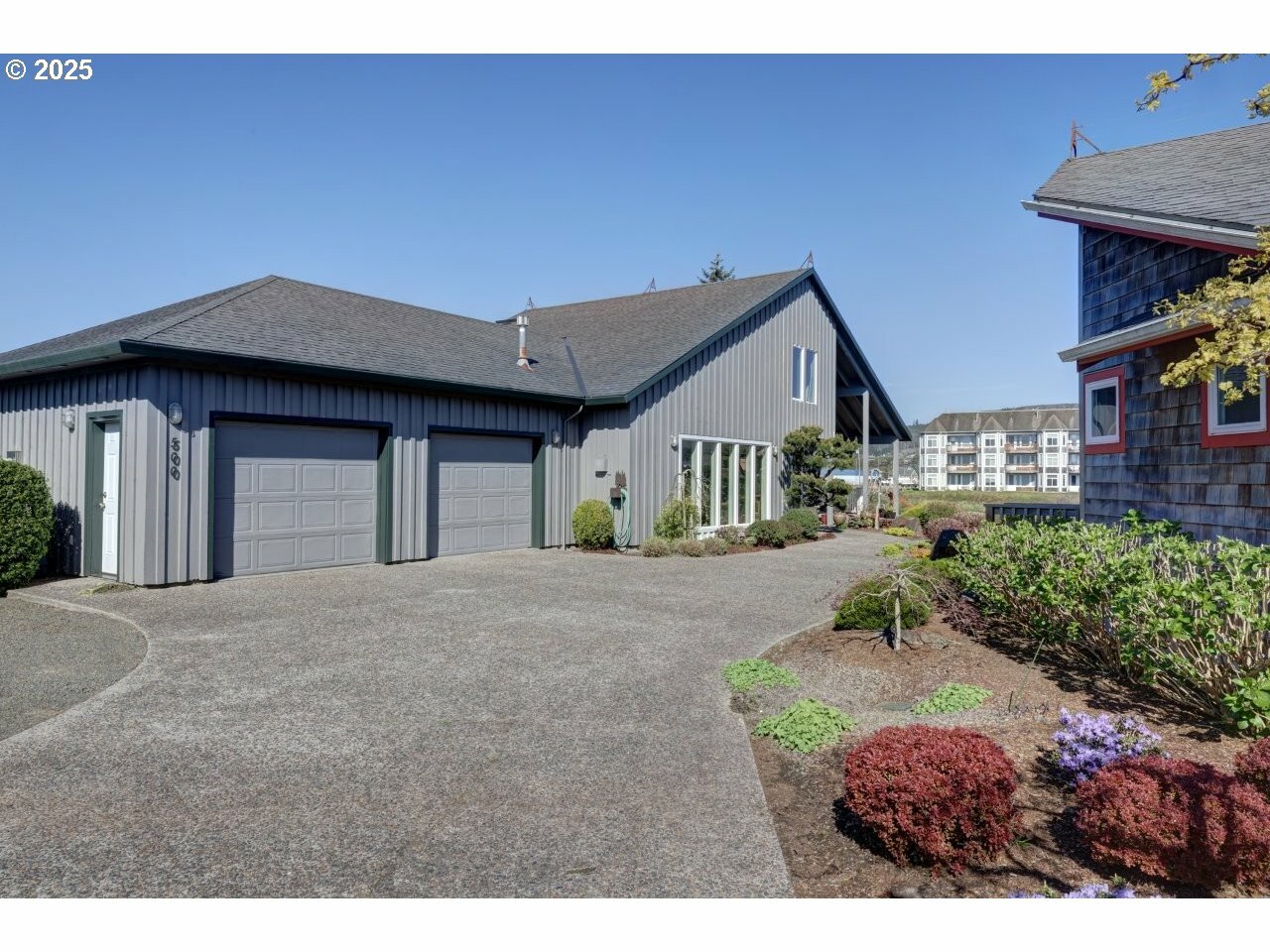Property Photo: 500 Farrell Ct OR 97138