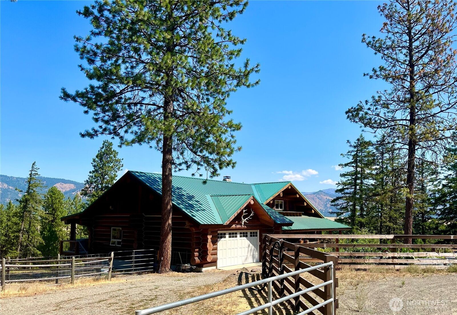 Property Photo: 7811 Lambert Road WA 98922