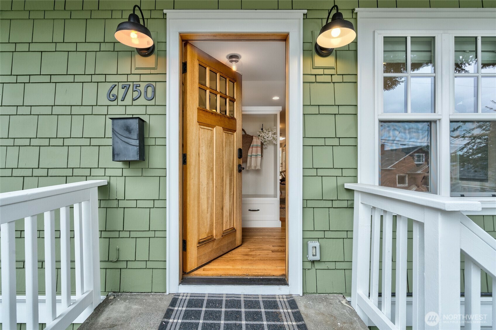 Property Photo: 6750 11th Avenue NW WA 98117