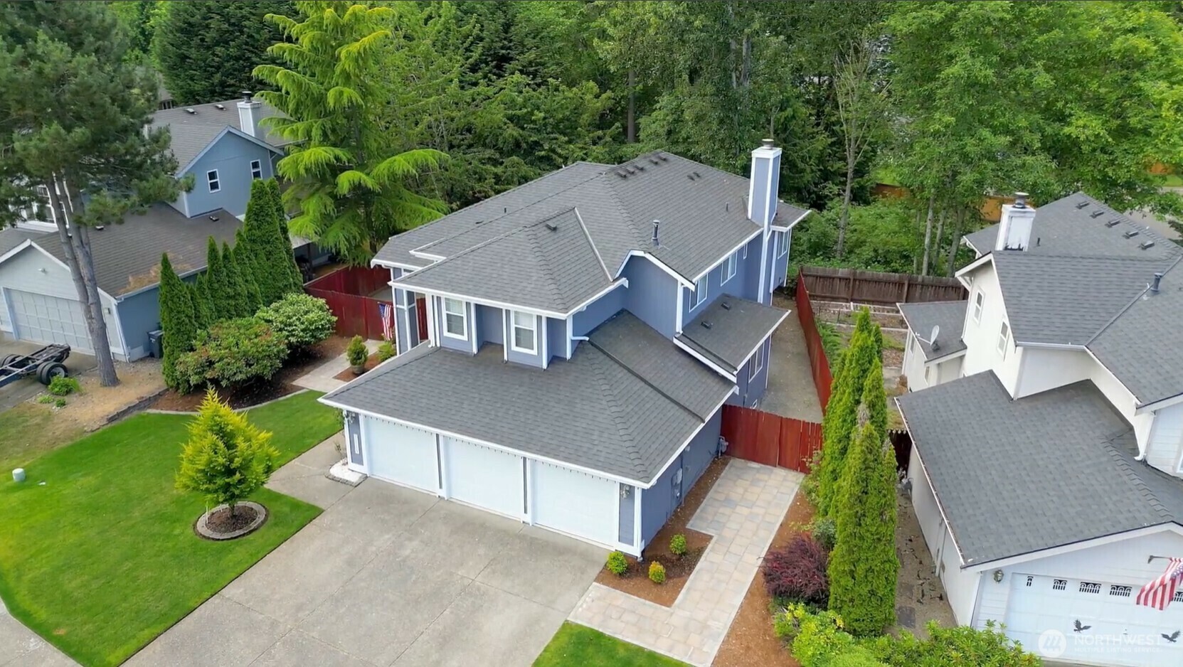 Property Photo: 33009 4th Place S WA 98003