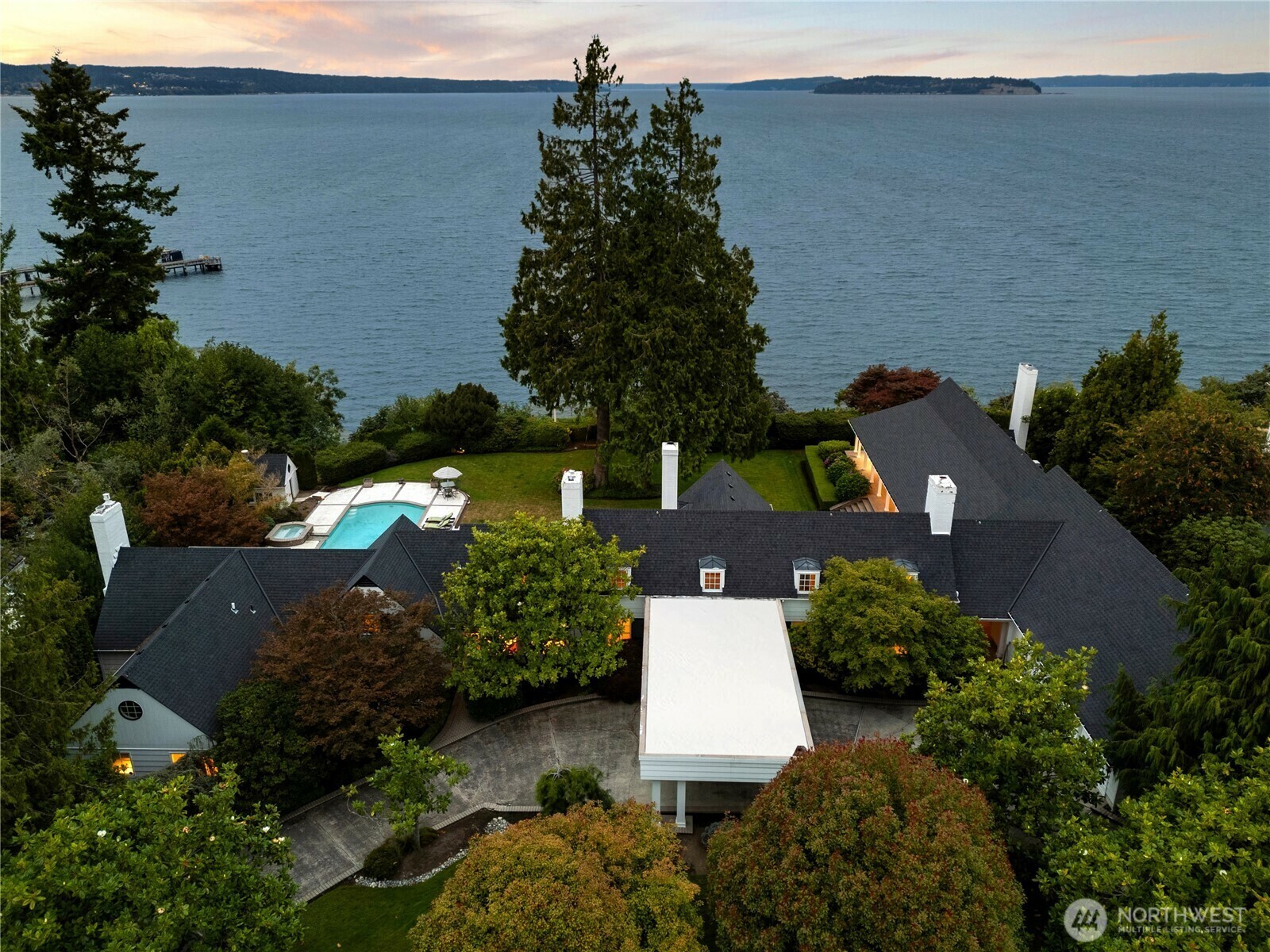 3727  Shore Avenue  Everett WA 98203 photo