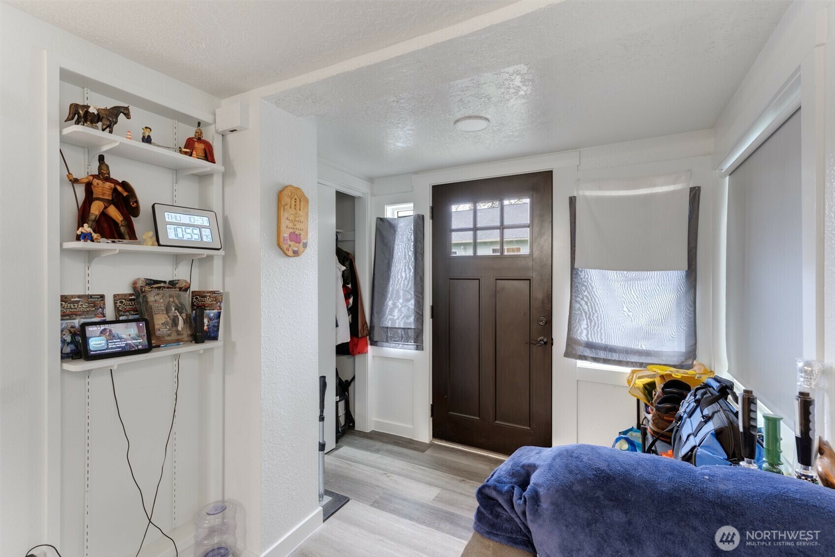 Property Photo: 1300 N 3rd Avenue WA 98626