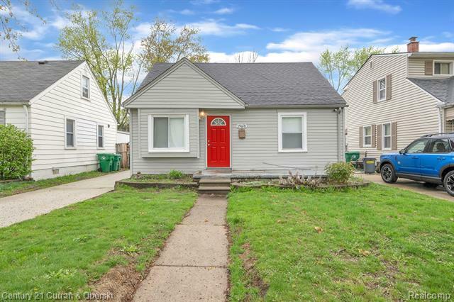 Property Photo: 29870 Elmwood Street MI 48135