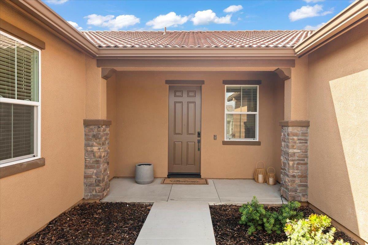 Property Photo: 829 Crow Creek Circle CA 95632