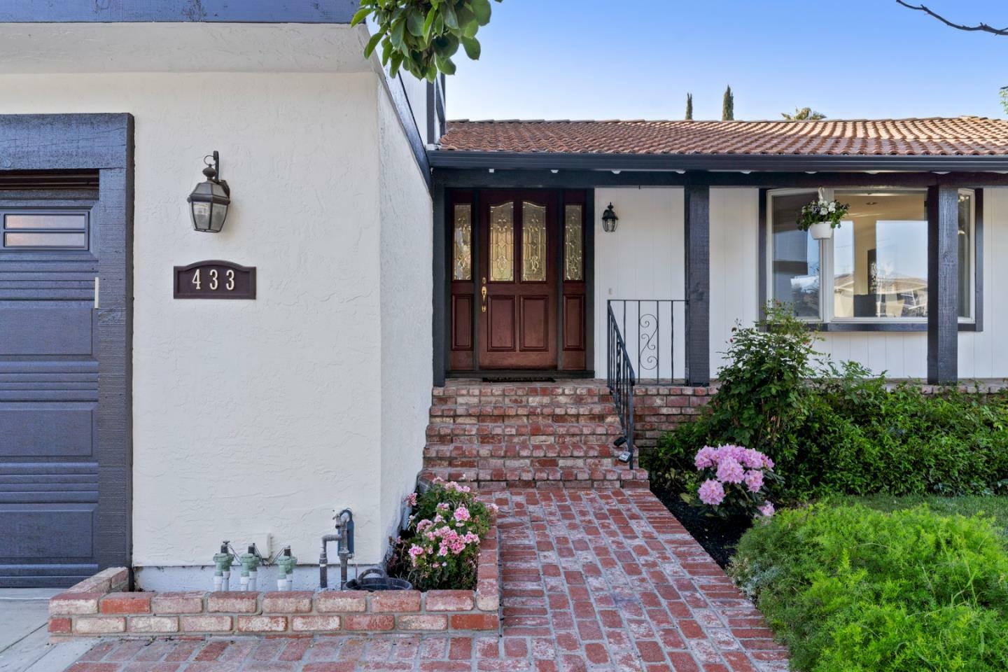 Property Photo: 433 Hyde Park Drive CA 95136