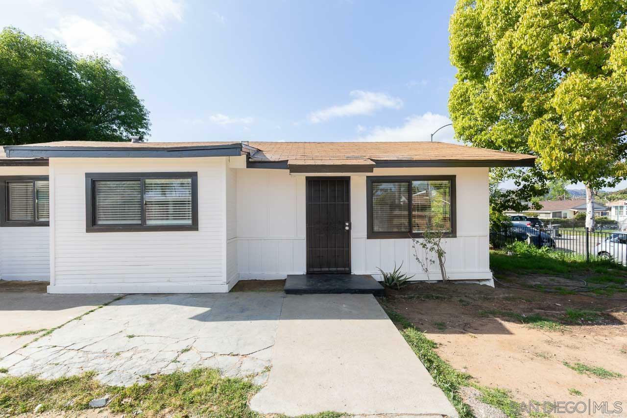 Property Photo: 717 Park Pl CA 92025