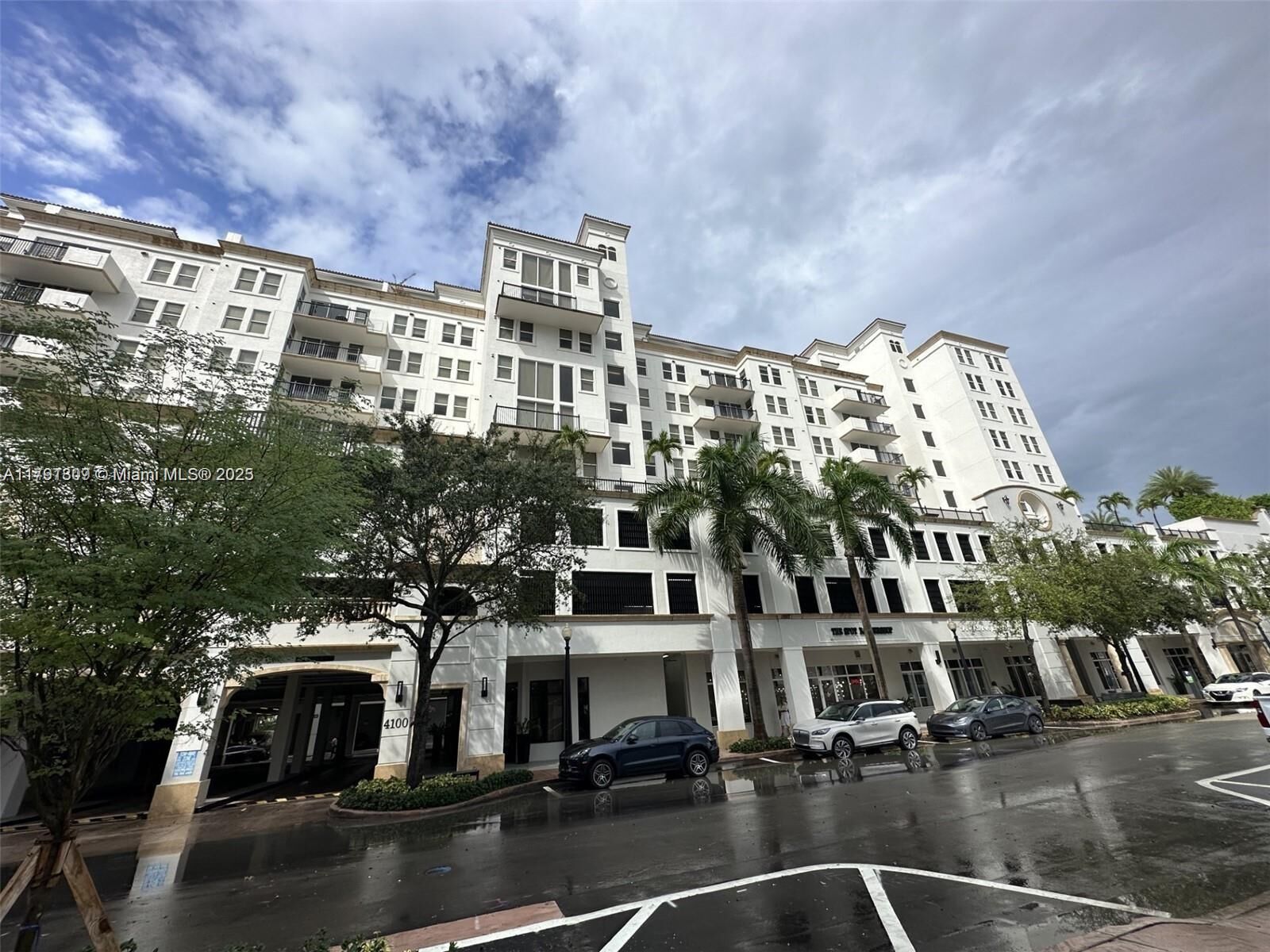 Property Photo:  4100 Salzedo St 604  FL 33146 